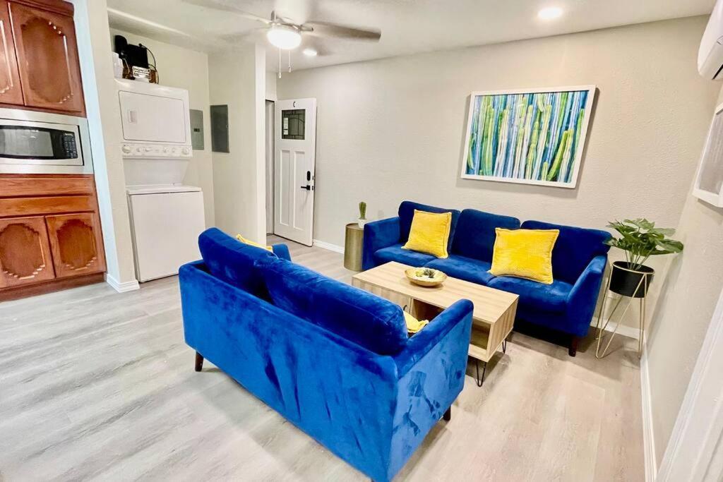 Appartement C, Restful,cozy, Close Sunland Park Mall