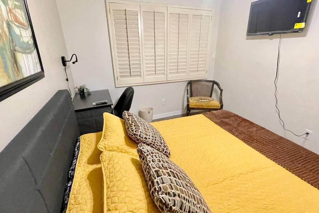 C, Restful,cozy, Close Sunland Park Mall * El Paso