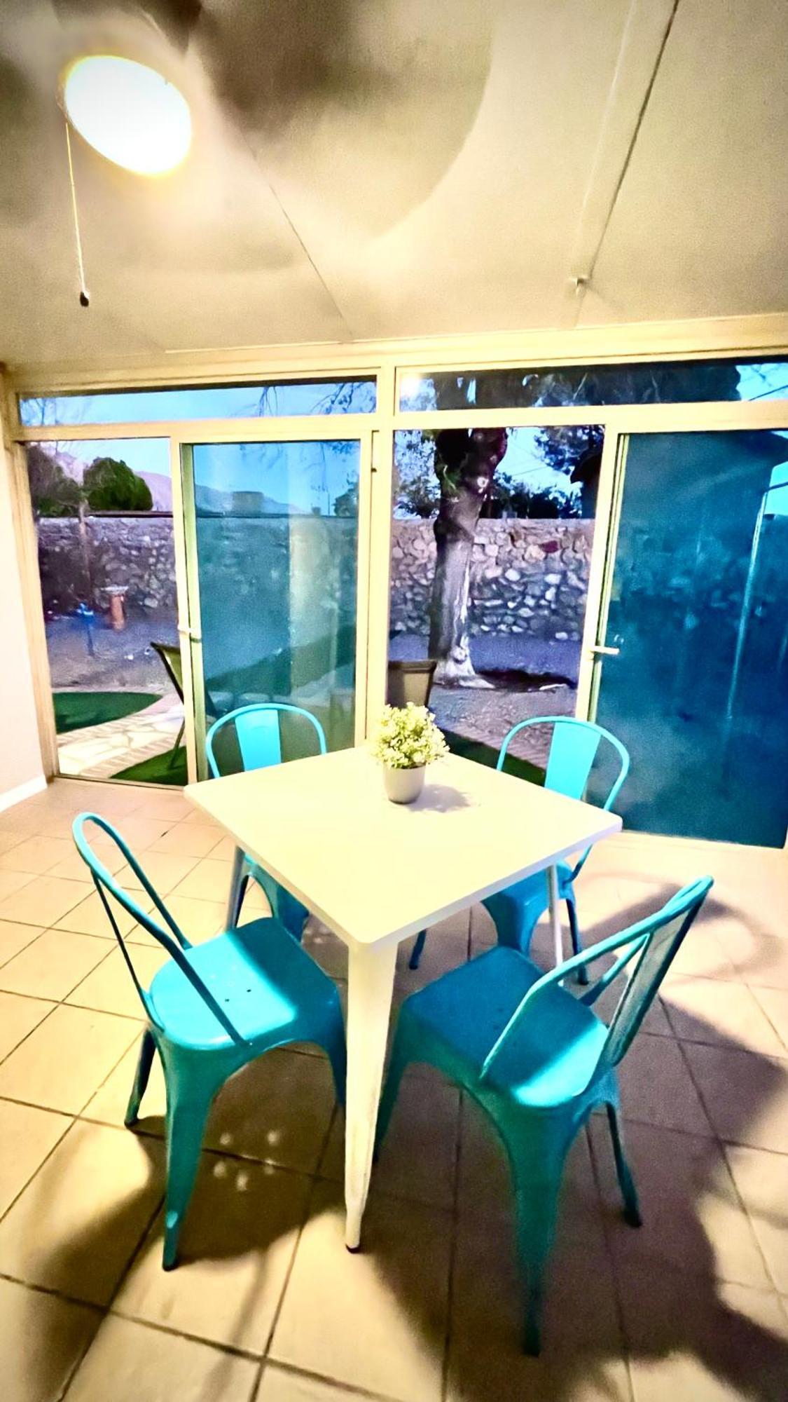 Appartement C, Restful,cozy, Close Sunland Park Mall *